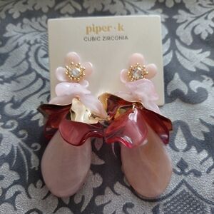 NWT Piper K Cubic Zirconia Pink & Gold Flower Earrings.
